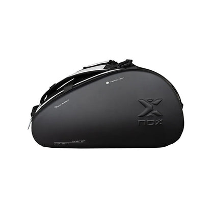 حقيبة مضرب البادل Nox Luxury Master Series باللونين الأبيض والأسود
